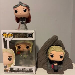 Game Of Thrones Daenerys & Sansa Stark Funko pops